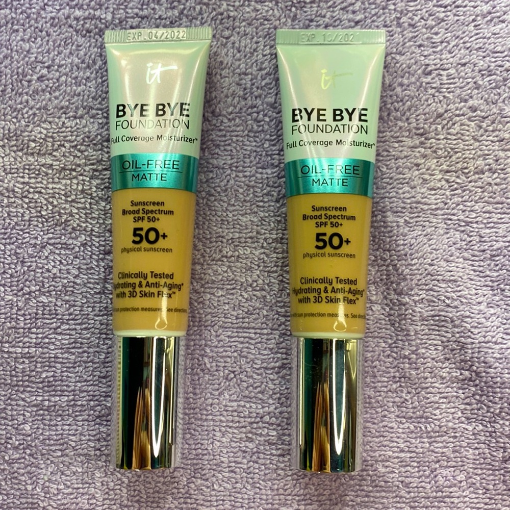 It cosmetics Bye Bye Foundation (2 Items)